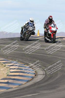 media/Nov-16-2025-Race Pace (Sun) [[8c5fa54630]]/Verified Riders/1-Turns 9 and 10 (925am)/